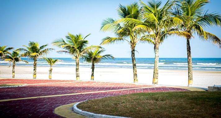 Casa Linda E Aconchegante Com Piscina -Aquecimento Solar O Ano Todo Perto Da Praia Praia Grande  Exterior photo