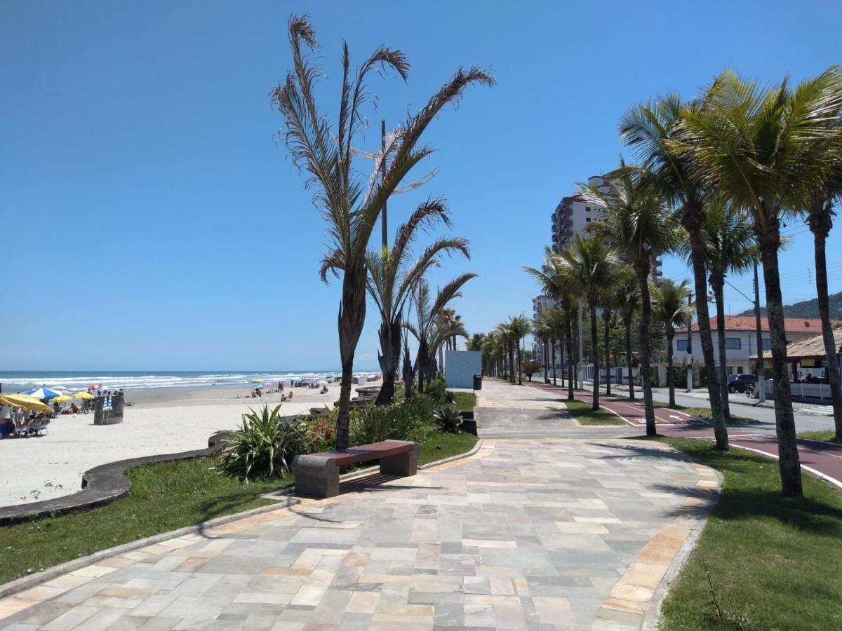Casa Linda E Aconchegante Com Piscina -Aquecimento Solar O Ano Todo Perto Da Praia Praia Grande  Exterior photo
