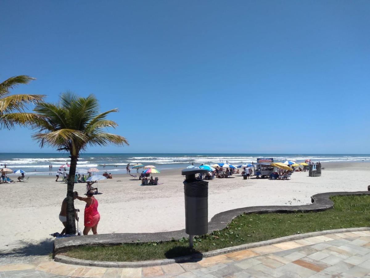 Casa Linda E Aconchegante Com Piscina -Aquecimento Solar O Ano Todo Perto Da Praia Praia Grande  Exterior photo